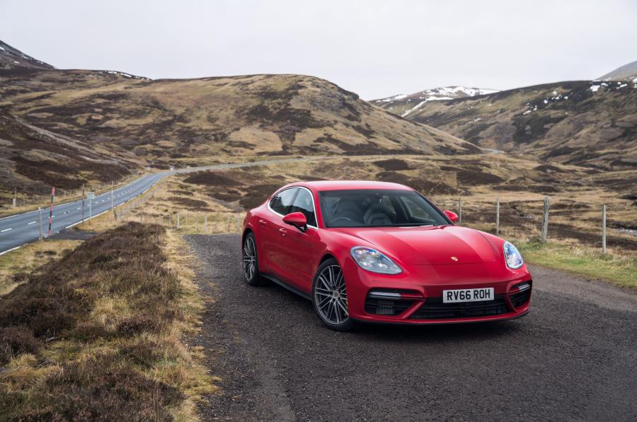 Porsche Panamera Turbo (UK) '2016
